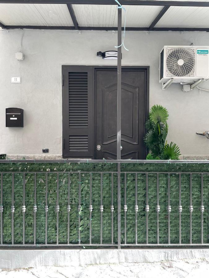 Casa Vacanze Luisa Napoli Exterior foto
