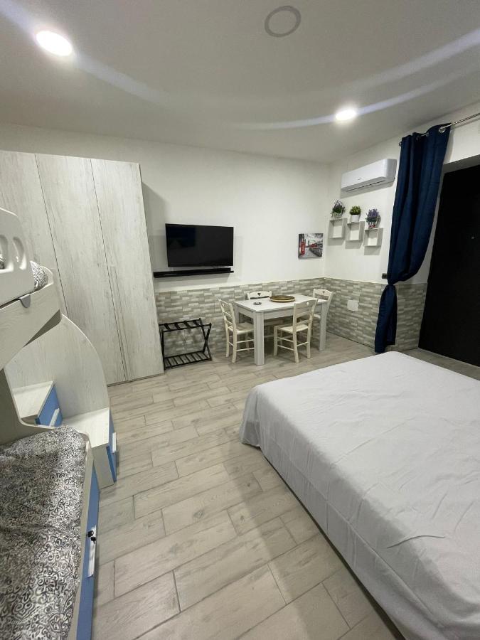 Casa Vacanze Luisa Napoli Exterior foto