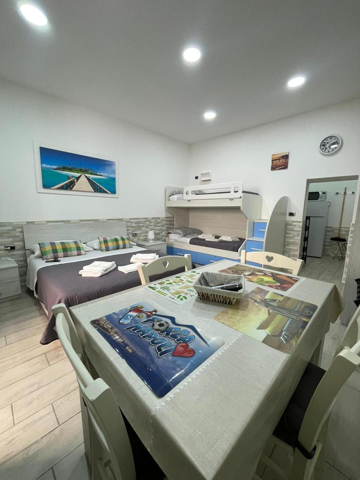 Casa Vacanze Luisa Napoli Exterior foto